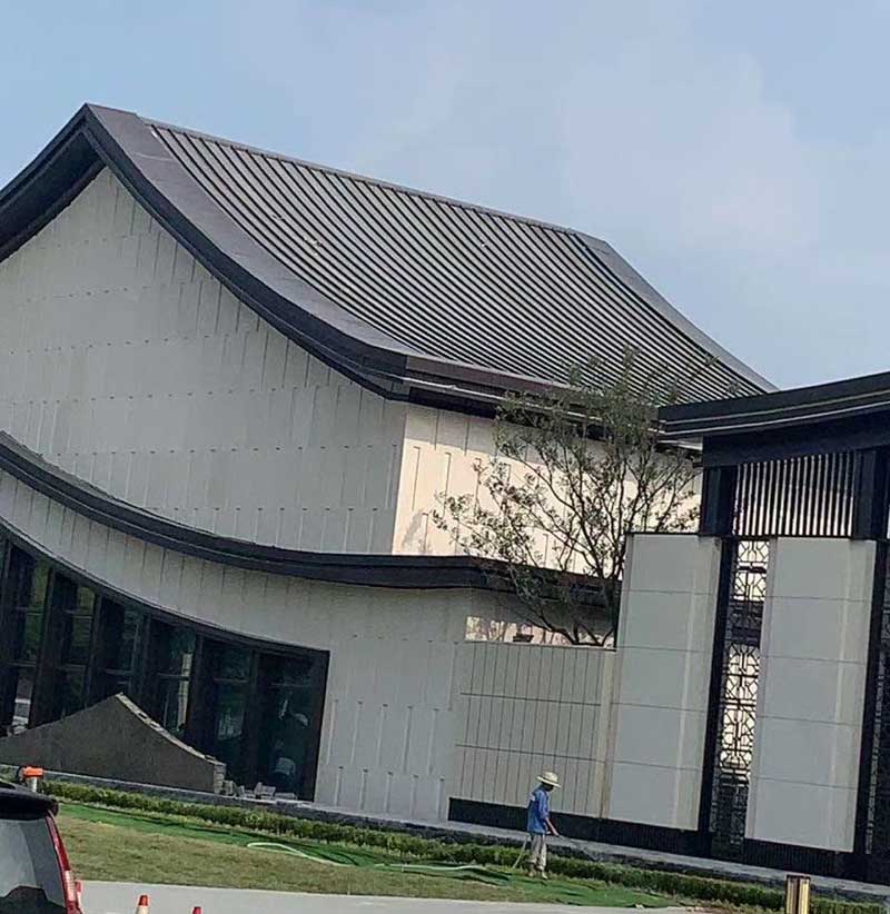 四平金属屋面板的常见类型有哪些？